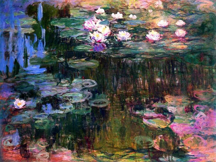 Renklerin gizli dilini ustaca kullanan Claude Monet'nin ünlü Nilüferler serisinden bu empresyonist sanat eseri, su yüzeyinde nazikçe yüzen pembe ve beyaz nilüferleri, yansıyan mavi, yeşil ve sarı tonlarıyla birleşen ışığın geçici dansını büyüleyici bir şekilde betimliyor.