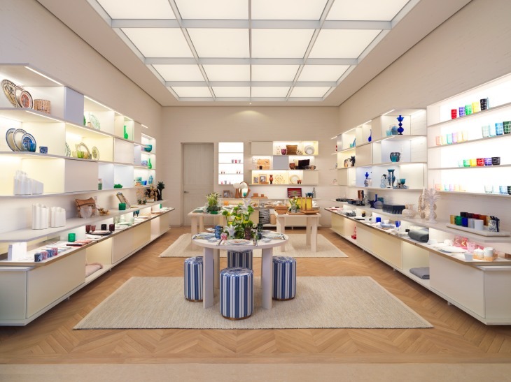 Büyüleyici bir Mağaza Deneyimi: Dior 30 Montaigne