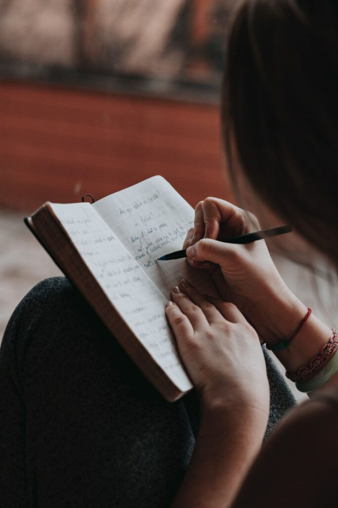 Kaygı Yükseldiğinde: Mindfulness ile Anda Kalmanın Gücü