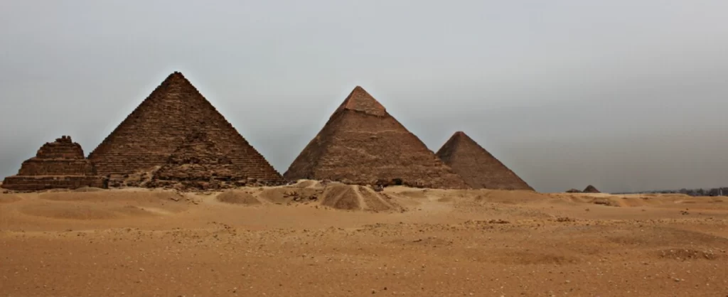 Giza Piramitleri