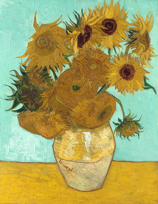 Vincent van Gogh’un “Ayçiçekleri” tablosu, sarı tonlarla boyanmış vazodaki çiçekleriyle post-empresyonist stille simgeleşen en ünlü natürmort eserlerinden biridir.