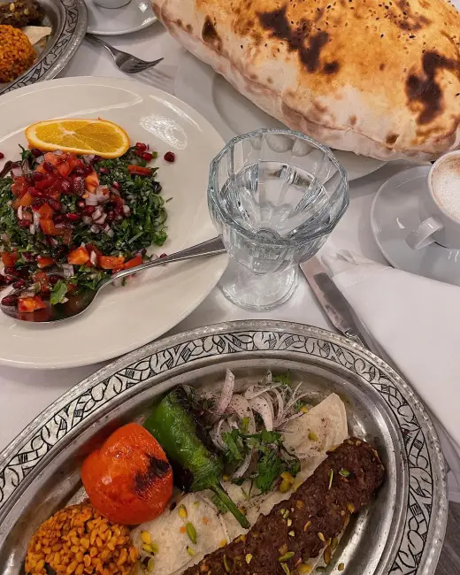 Deraliye Adana kebabı