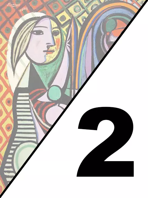 Pablo Picasso'nun eserlerinden biri olan, kübist tarzda yapılmış, yüzü ikiye bölünmüş ve uzun saçlı bir kadının soyut portresini barındıran bu görsel, beyaz zemin üzerinde büyük siyah bir iki rakamıyla diyagonal olarak ayrılmıştır.