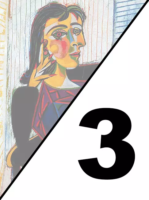 Üzerinde büyük siyah bir 3 rakamının bulunduğu bir görüntünün sol üst kısmında, Pablo Picasso'nun eserlerinden kübist tarzda bir kadın portresi görülüyor; sarı, pembe ve yeşil tonlarında geometrik yüz hatlarına, uzun siyah saçlara ve kırmızı ojeli eline sahip bu figür, mor ve kırmızı desenli bir giysi giyiyor.
