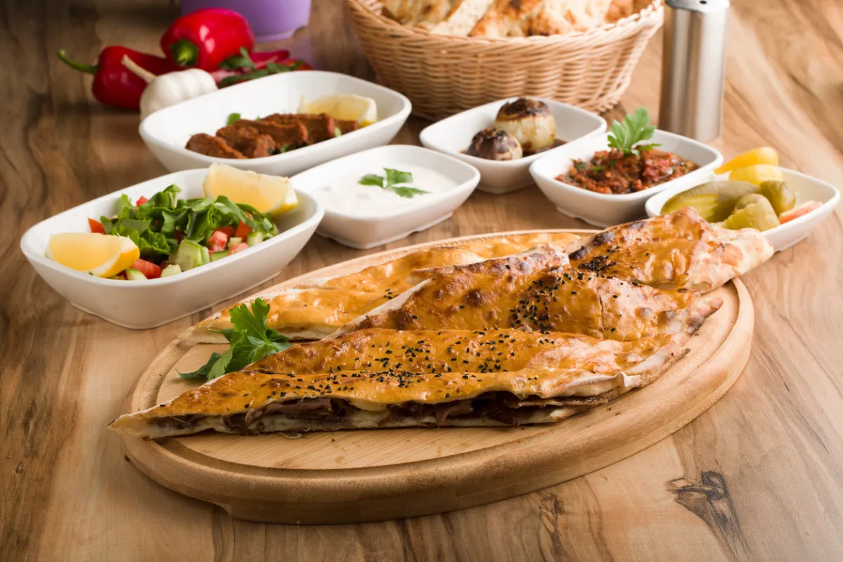 Samsun Gastronomi Rehberi: En İyi Restoranlar, Gurme Pideciler ve Yemek Yerleri