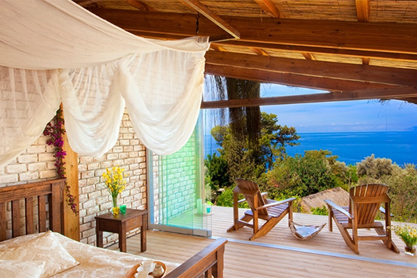 Doğanın İçinde ve Romantik: Nautical Hotel