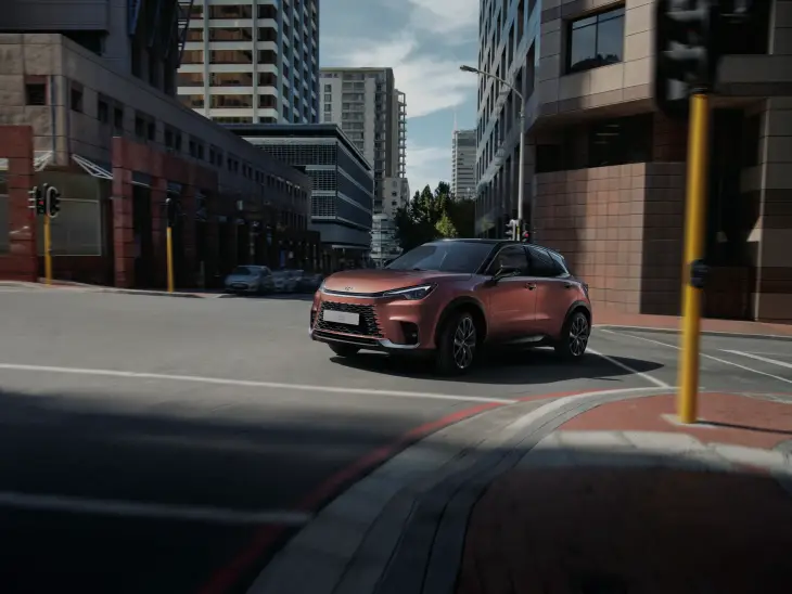 Lexus LBX Hakkında Bilmeniz Gerekenler