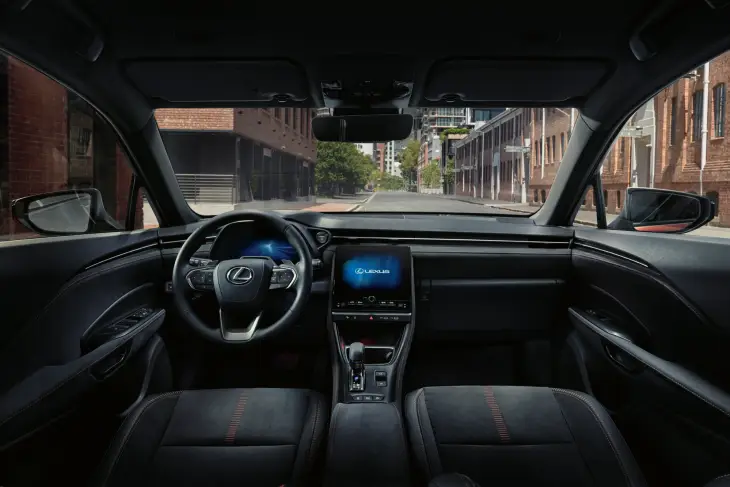 Lexus LBX Hakkında Bilmeniz Gerekenler