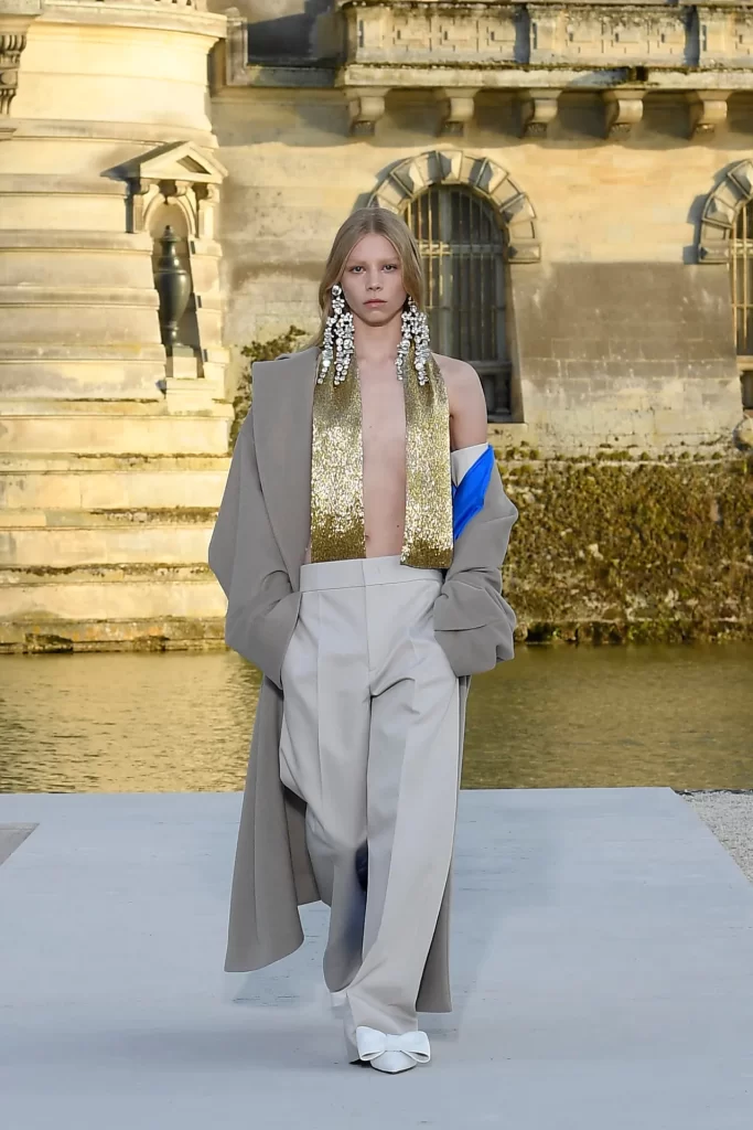 Valentino'dan Bir Metafor: “Un Château”