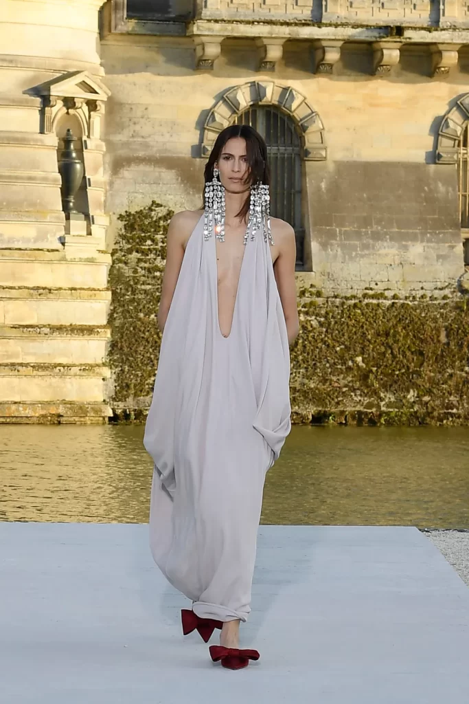Valentino'dan Bir Metafor: “Un Château”