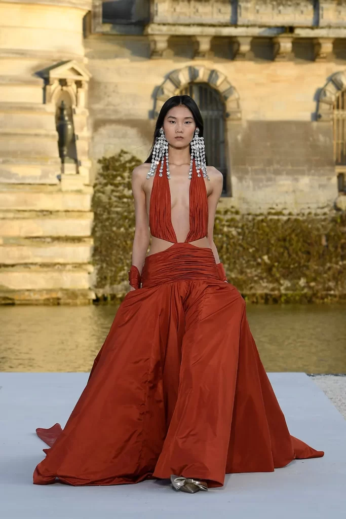 Valentino'dan Bir Metafor: “Un Château”