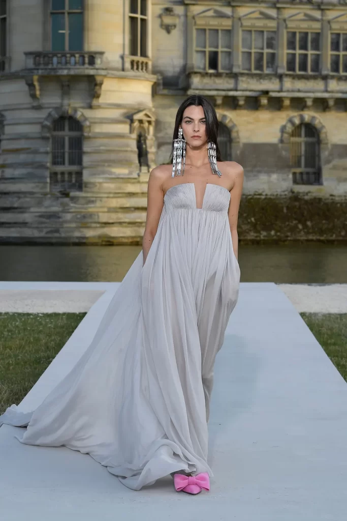 Valentino'dan Bir Metafor: “Un Château”