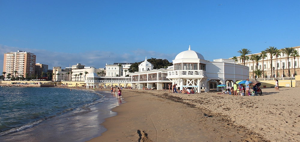Atlantik'in Sonsuz Manzarasıyla Cádiz Seyahat Rehberi