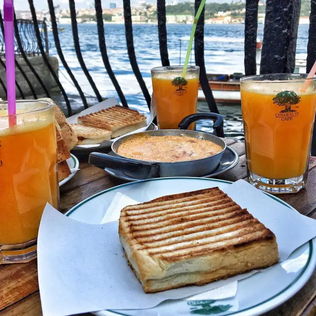 Nostalji Kokan Kuzguncuk'un En İyi Mekanları