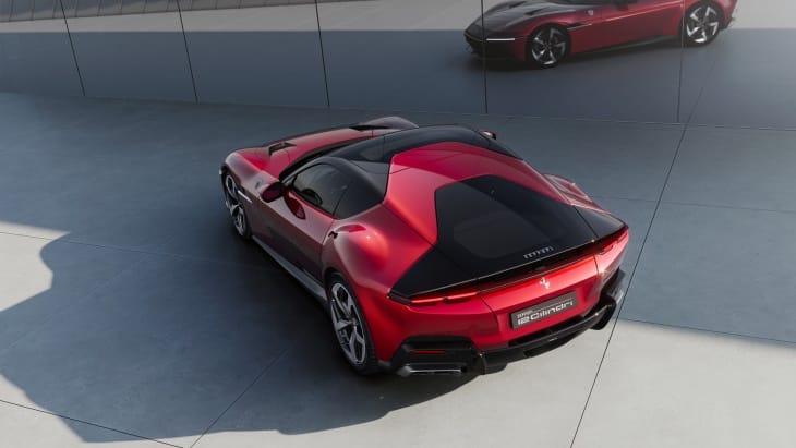 Ferrari 12 Cilindiri