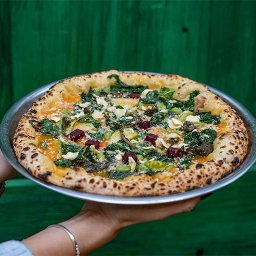 Odun Fırınından Sofraya: İstanbul'un En İyi Pizzacıları ve İmza Lezzetleri