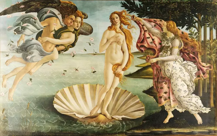 Uffizi Müzesi'ndeki Botticelli'nin Venüs'ün Doğuşu tablosu. Mavi denizden doğan çıplak Venüs, istiridye kabuğu üzerinde duruyor. Solunda rüzgar tanrıları Zephyr ve Chloris, sağında mevsim tanrıçası Horae pembe pelerinle Venüs'ü bekliyor. Rönesans mitolojisi ve ideal güzelliğin sembolü.