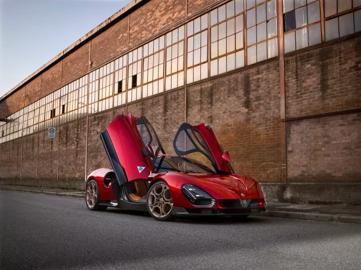 Alfa Romeo 33 Stradale: Efsanenin Yeniden Doğuşu