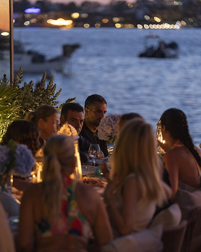 Azur'da Harika Bir Yaz Akşamında Misafirlerimizle Bir Arada
