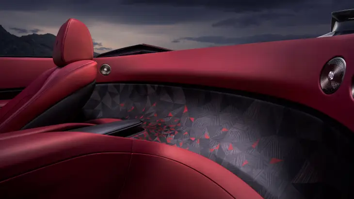 Dünyanın En Pahalı Otomobili Bir Kez Daha Rolls-Royce Oldu