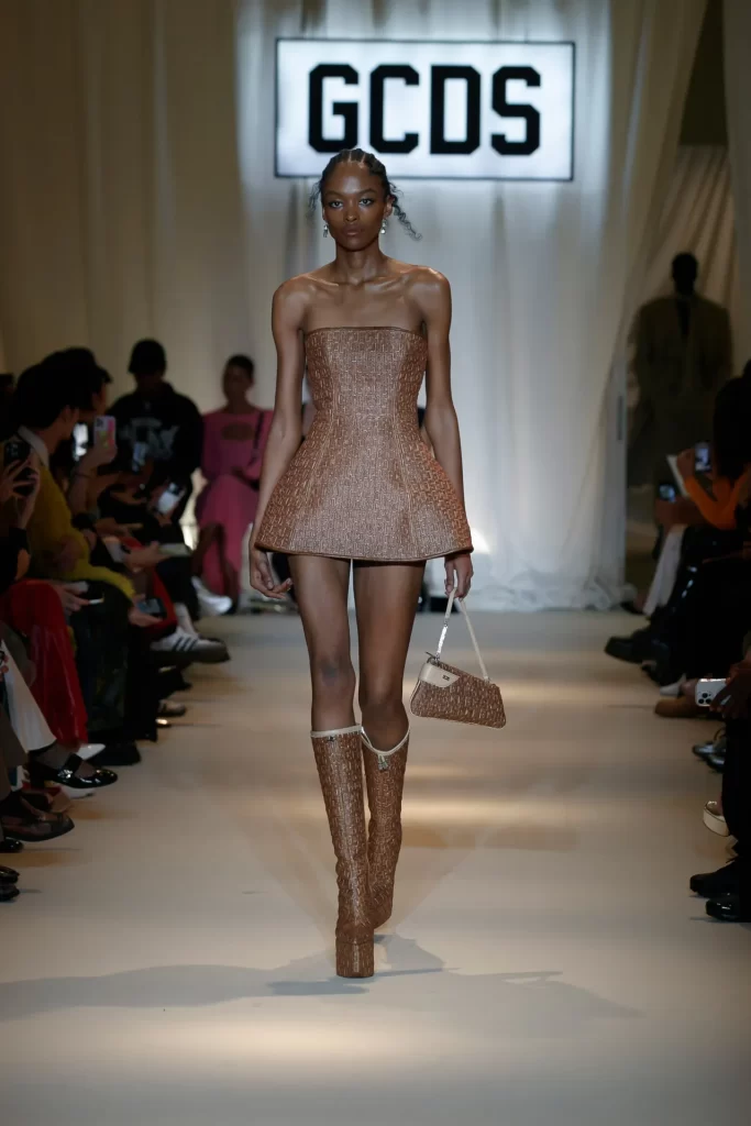2024 İlkbahar Yaz Milano Moda Haftası Koleksiyonları
