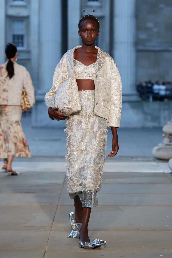 2024 İlkbahar Yaz Londra Moda Haftası Koleksiyonları