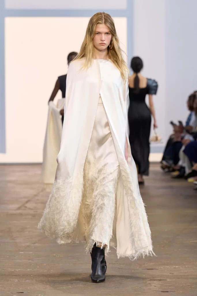 2024 İlkbahar Yaz New York Moda Haftası Koleksiyonları