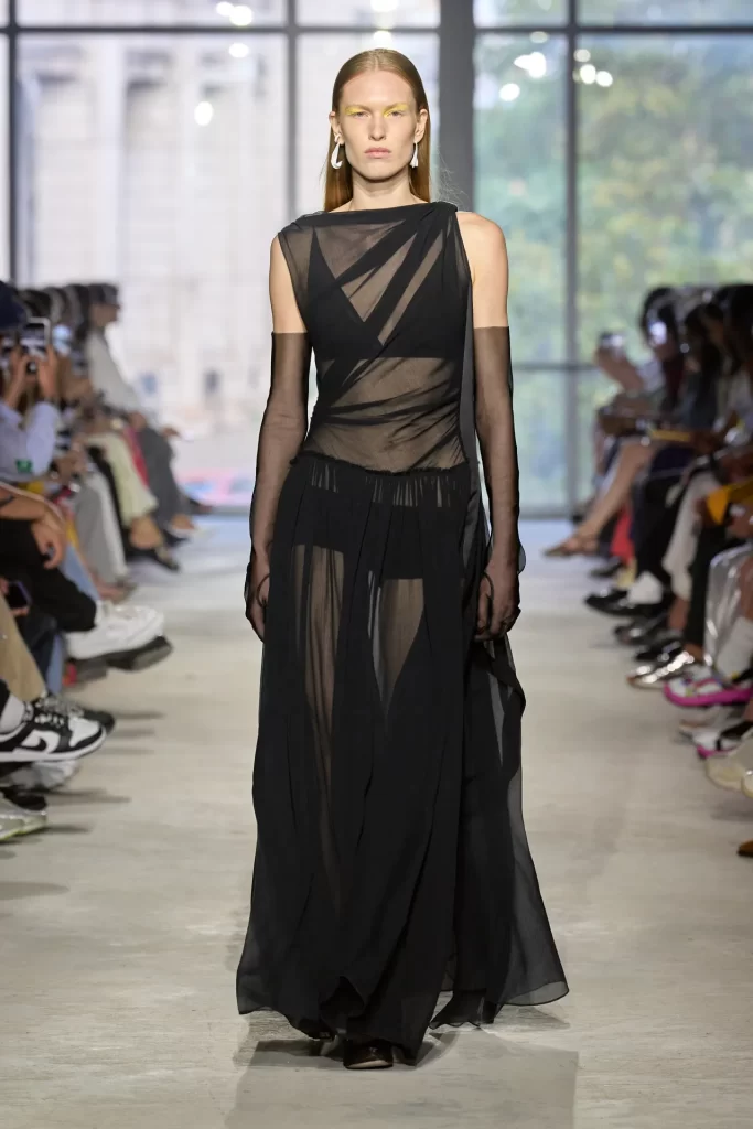 2024 İlkbahar Yaz New York Moda Haftası Koleksiyonları