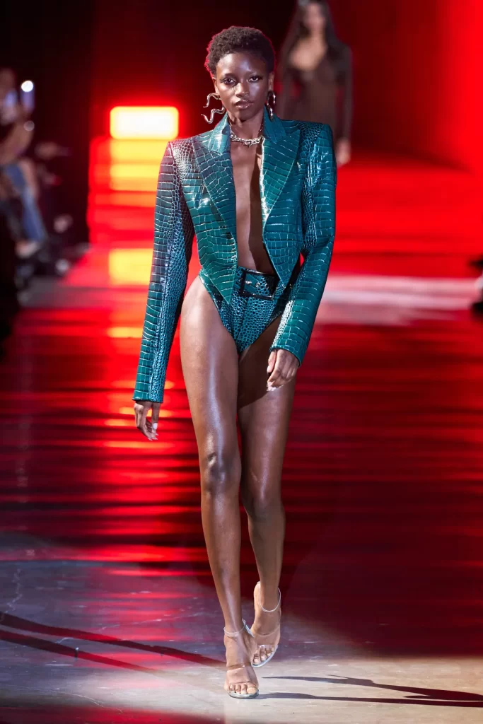 2024 İlkbahar Yaz New York Moda Haftası Koleksiyonları