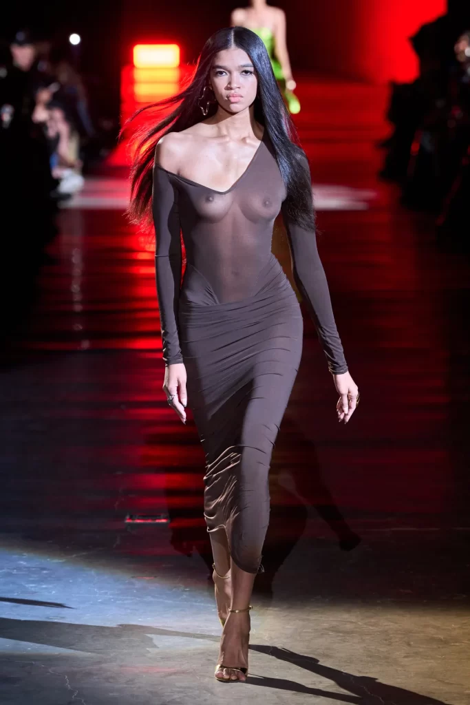 2024 İlkbahar Yaz New York Moda Haftası Koleksiyonları