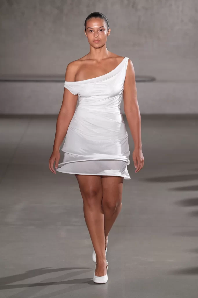 2024 İlkbahar Yaz New York Moda Haftası Koleksiyonları