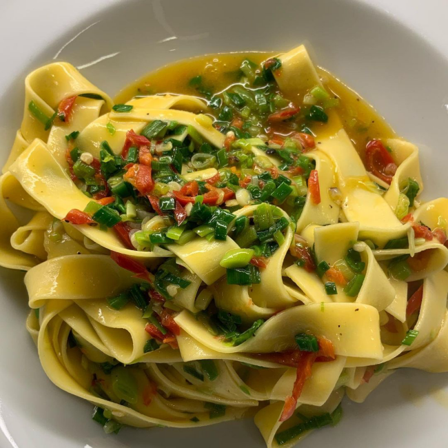Ataşehir Fauna’da taze fesleğenli tagliatelle makarna, Anadolu Yakası’nın en iyi pizza ve makarna adreslerinden biri