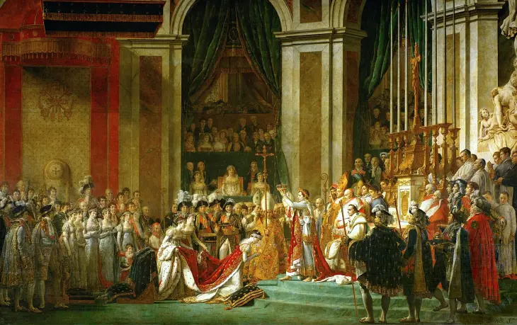 Louvre Müzesi koleksiyonundaki önemli eserlerden biri olan bu görkemli tabloda, kalabalık bir törenle dolu, yüksek tavanlı ve süslü bir salonda imparatorun diz çökmüş imparatoriçeyi taçlandırdığı an tüm detaylarıyla resmedilmiştir.