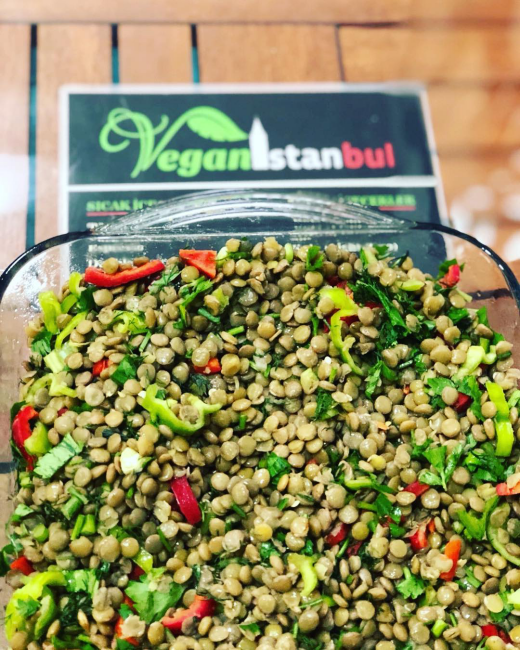 İstanbul’daki En İyi Vegan Restoranlar: Bitkisel Mutfağın Öne Çıkan Adresleri