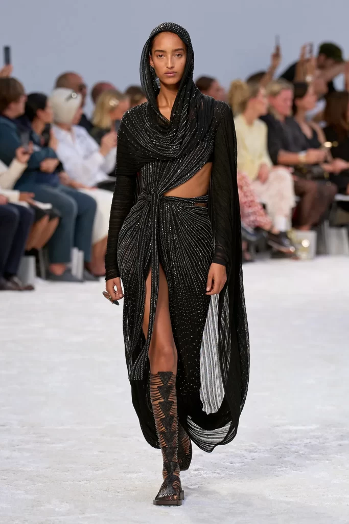 2024 İlkbahar Yaz Paris Moda Haftası Koleksiyonları