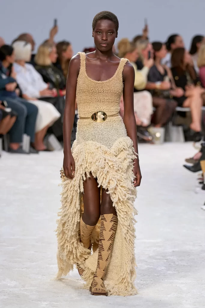2024 İlkbahar Yaz Paris Moda Haftası Koleksiyonları