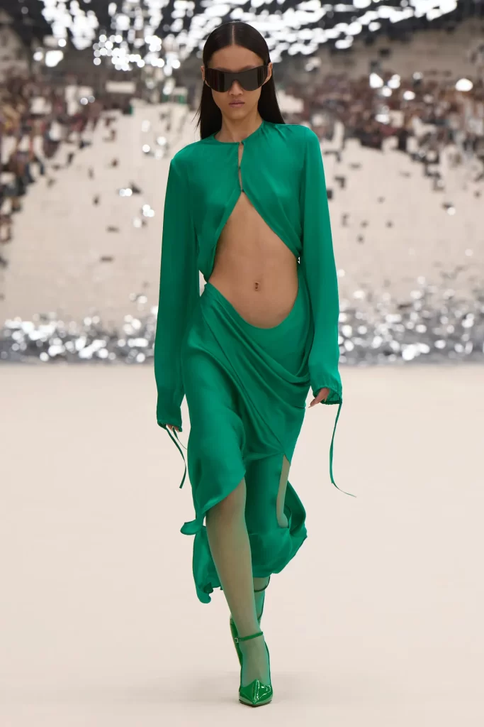 2024 İlkbahar Yaz Paris Moda Haftası Koleksiyonları