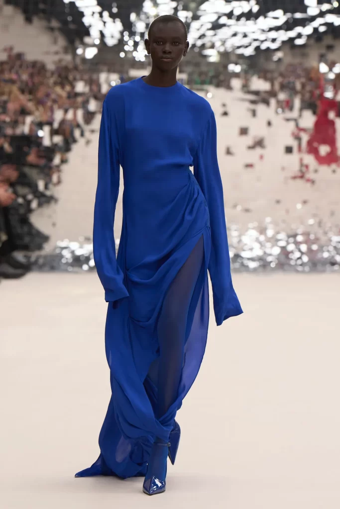 2024 İlkbahar Yaz Paris Moda Haftası Koleksiyonları
