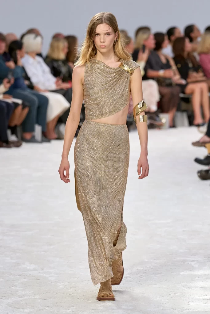 2024 İlkbahar Yaz Paris Moda Haftası Koleksiyonları