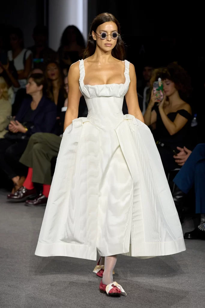 2024 İlkbahar Yaz Paris Moda Haftası Koleksiyonları