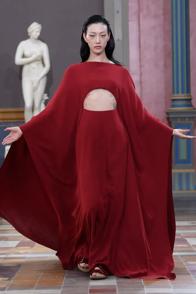 2024 İlkbahar Yaz Paris Moda Haftası Koleksiyonları