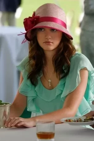 Serena ve Blair Takımı Savaşı: Asla Eskimeyen Bir Moda Savaşı!