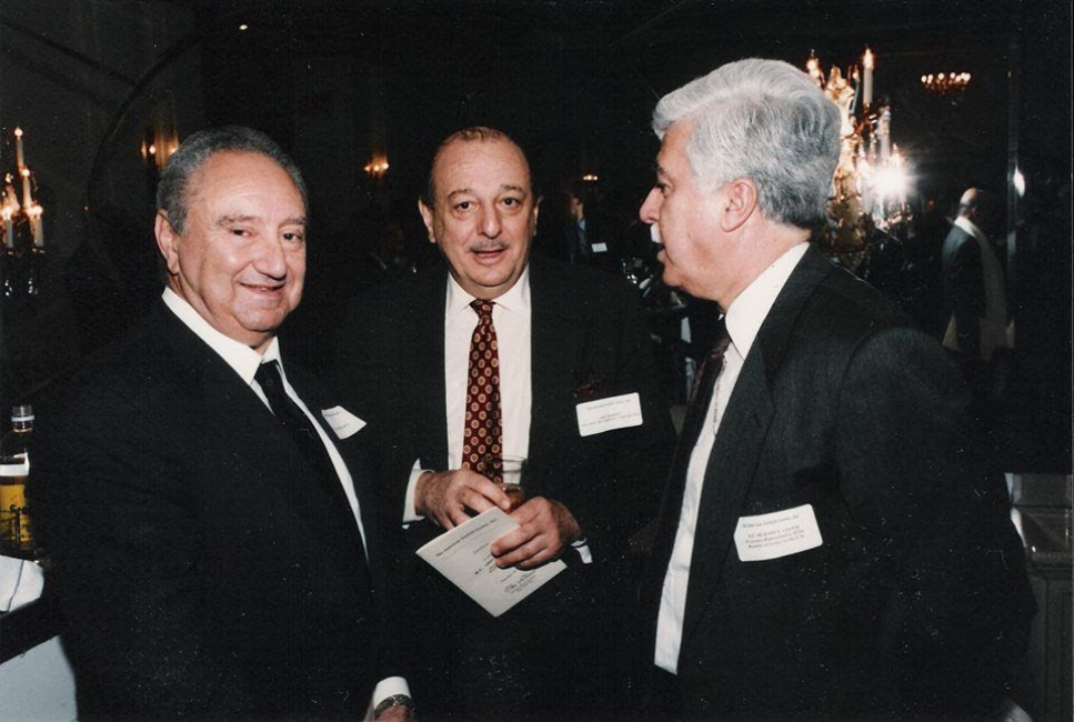 Kariyeri boyunca birçok Grammy ödülü kazanan ve kazandıran Arif Mardin