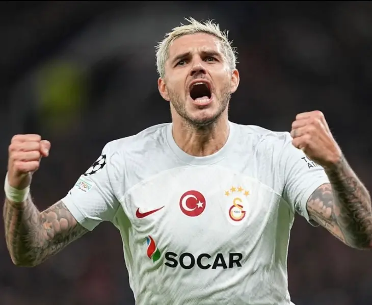 auro Icardi Galatasaray formasıyla gol sevinci yaşarken