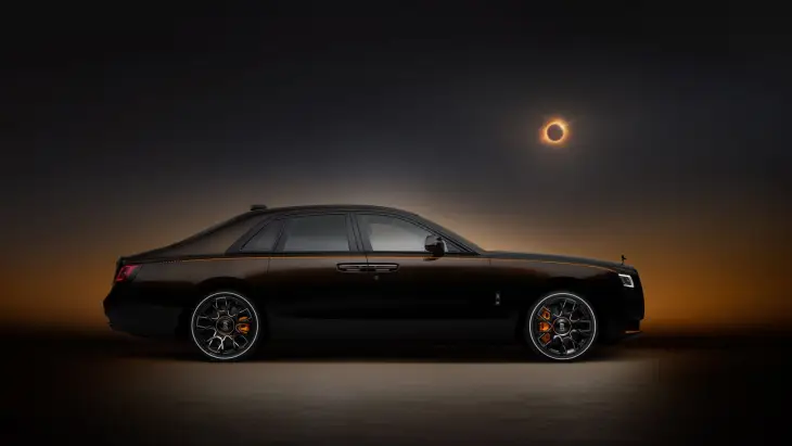 Güneş Tutulmasından İlham Alan Tasarım: Rolls-Royce Black Badge Ghost Ekleipsis