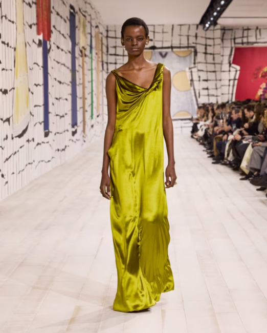 Paris Haute Couture İlkbahar 2024 Koleksiyonları