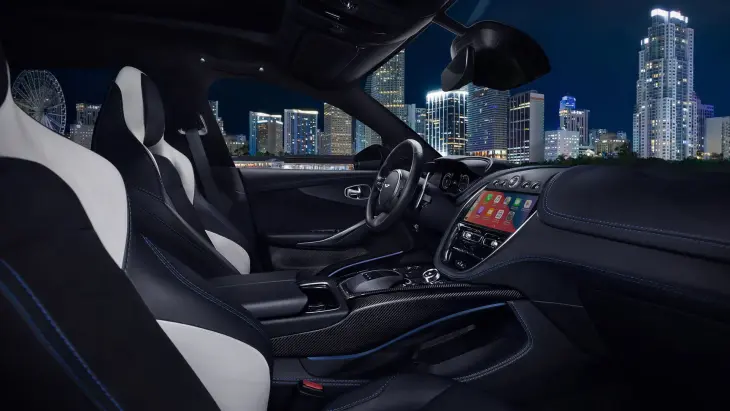Aston Martin'in İlk SUV Modeli: DBX