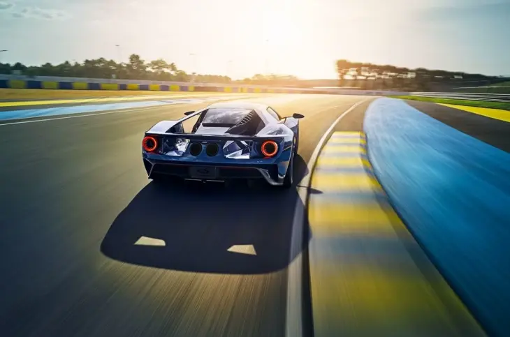 Ford GT Hakkında Bilmeniz Gerekenler