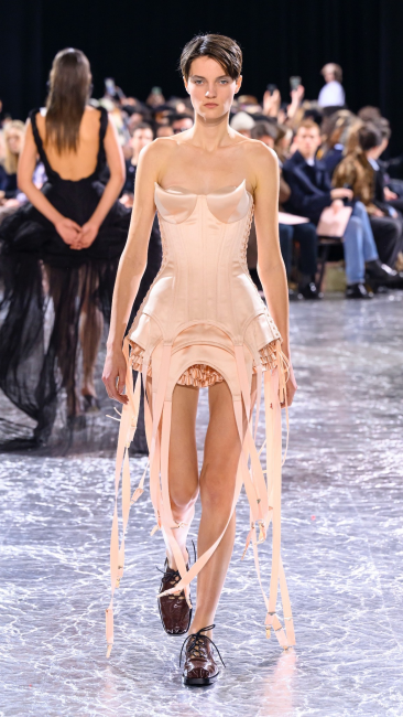 Paris Haute Couture İlkbahar 2024 Koleksiyonları
