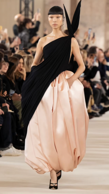Paris Haute Couture İlkbahar 2024 Koleksiyonları